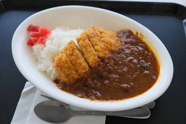 ２月２２日(土)　カツカレーの日